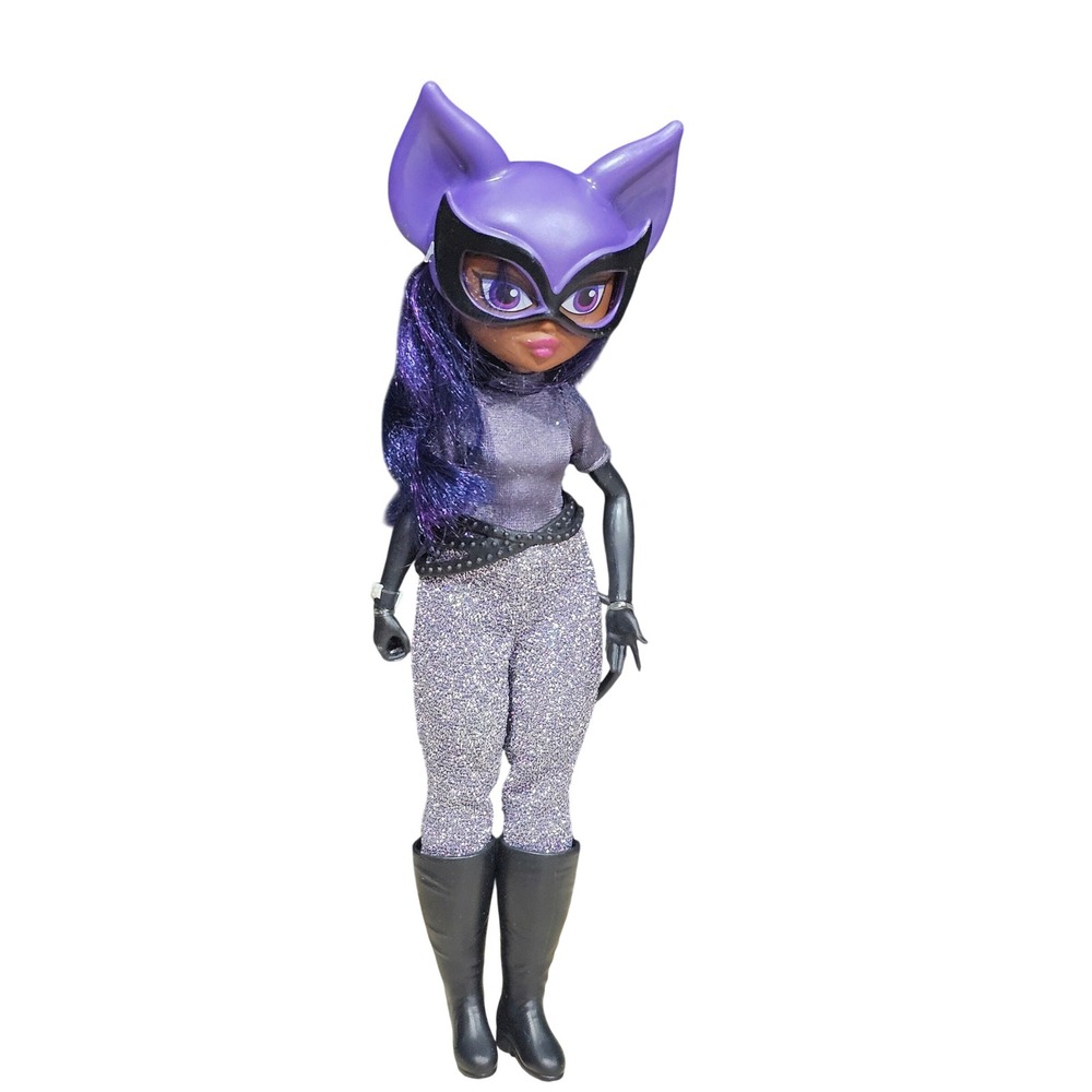 Mattel DC Super Hero Girls Catwoman‎ Doll Purple Hair Silver Glitter GDW99